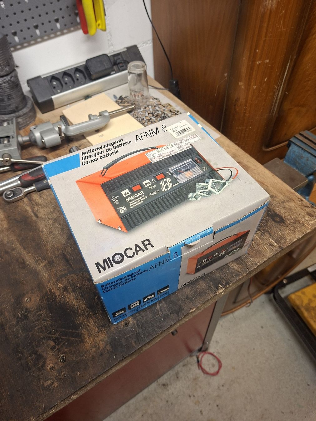 Batterie-Ladegeräte: Neues Miocar 12V Ladegerät – Neu und originalverpackt aus Steinen von yva_m2tk