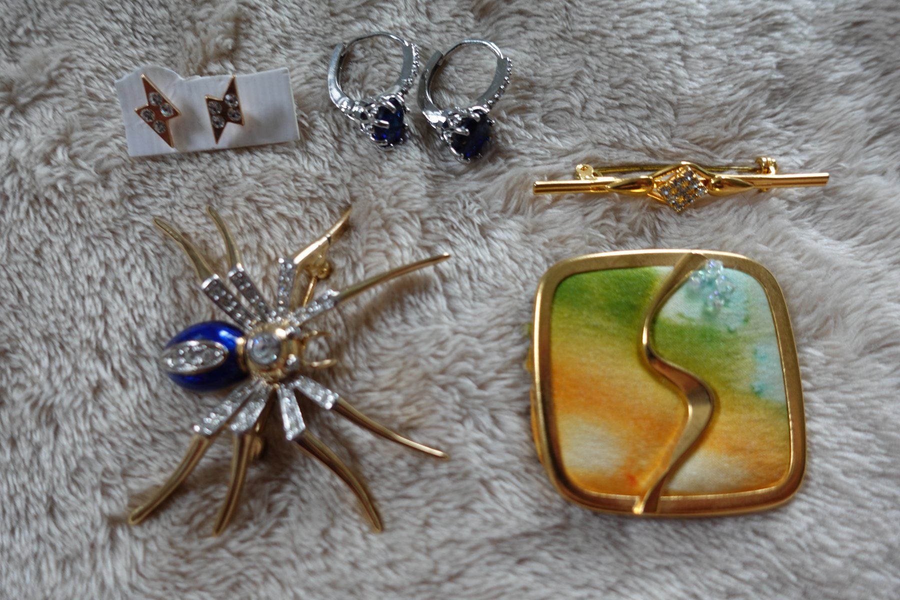 Altri gioielli: 1 schönes 29 teiliges Modeschmuck Set – Usato da rorschach venduto da Babsi64 1