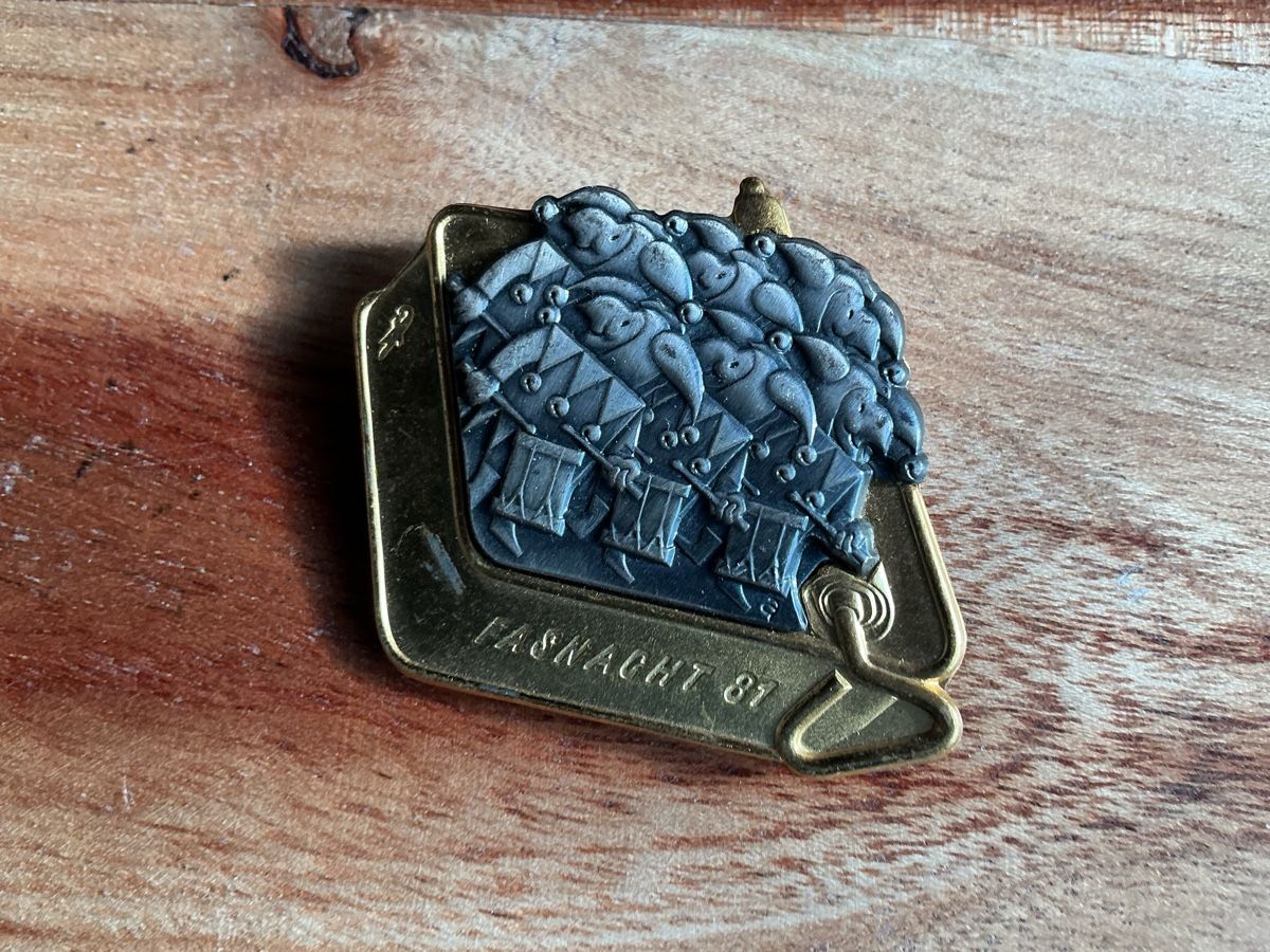 Placchette & Badge: Gold 1981 – Usato da Arlesheim venduto da printz01