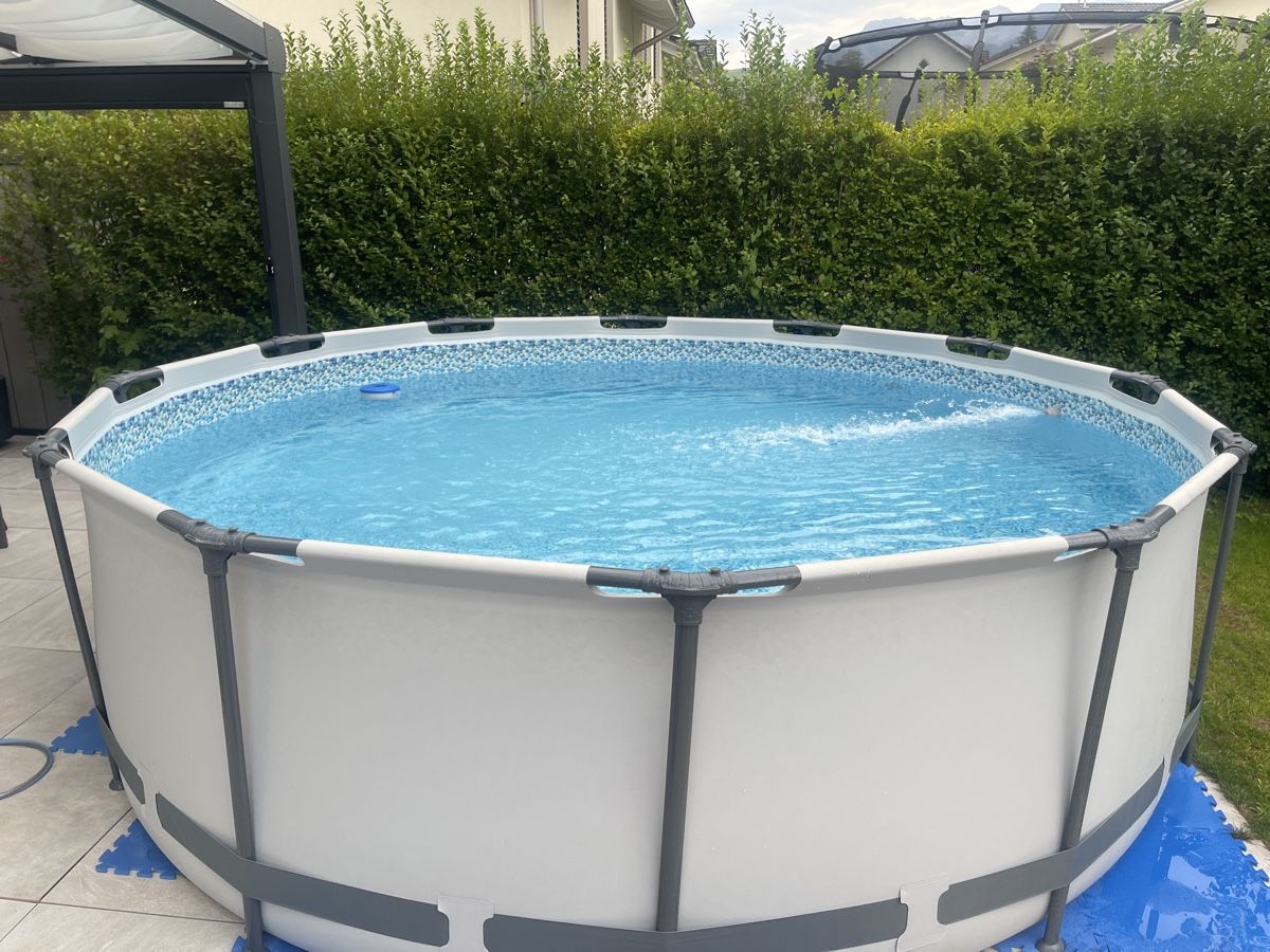 Intex Piscine: Schwimmbad – Usato da Schachen LU venduto da Pelendura 4