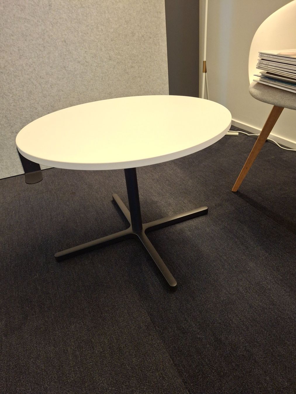 Vitra Tavoli: Tisch – Usato da Pfäffikon SZ venduto da adm_mkv7