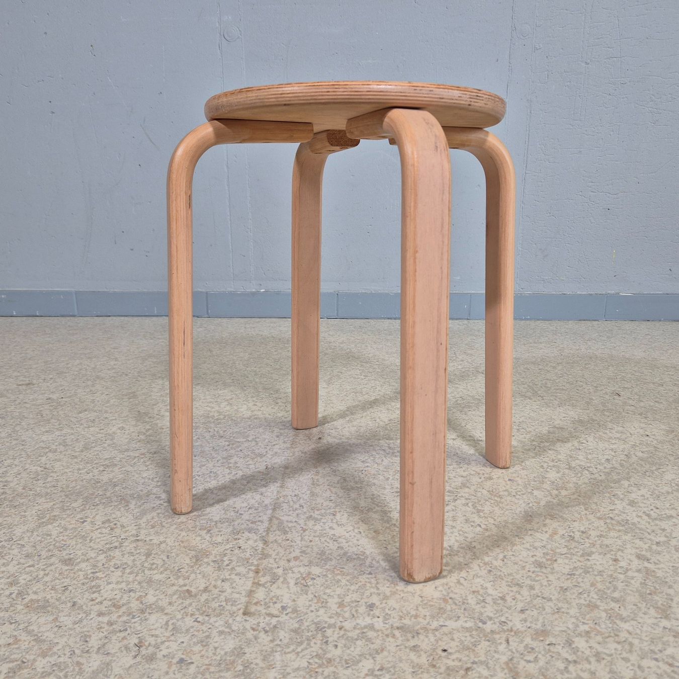 Ikea Hocker: Frosta Style Stool Hocker Stapelhocker Style Alvar Aalto – Gebraucht aus Nottwil von Wondewa-Shop