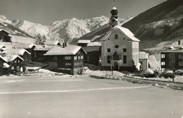 Reckingen  VS   mit Galenstock und Furka    ca, 1944
