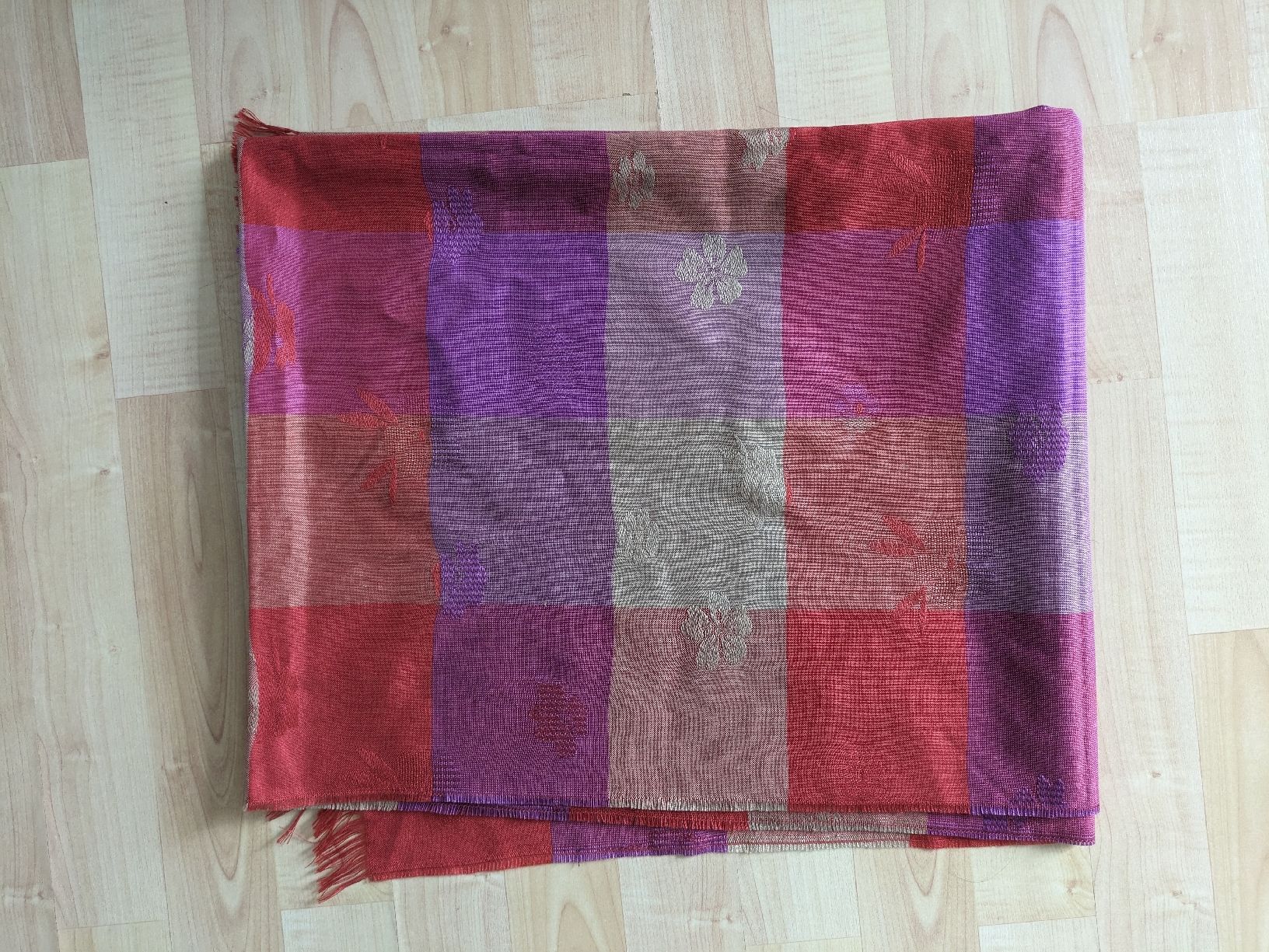 Foulard & Sciarpe: Schöner Schal – Nuovo (secondo la descrizione) da Rieden AG venduto da juliarieden 3