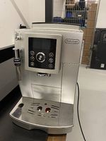 De Longhi Kaffeevollautomat  läuft SUPER!