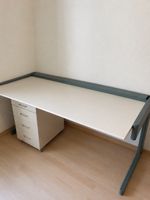 Schreibtisch Metallgestell inkl. Korpus ...