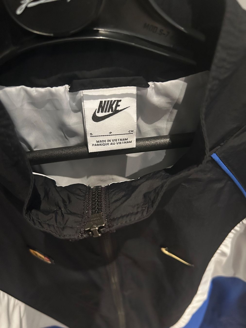Nike Giacche: Nike Jacke – Nuovo (secondo la descrizione) da Schlieren venduto da Leavio 1