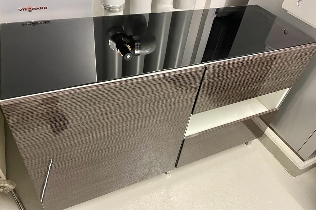 Ikea Armadi: Ikea Sideboard mit Türen – Nuovo (secondo la descrizione) da Lufingen venduto da shopperstop 1