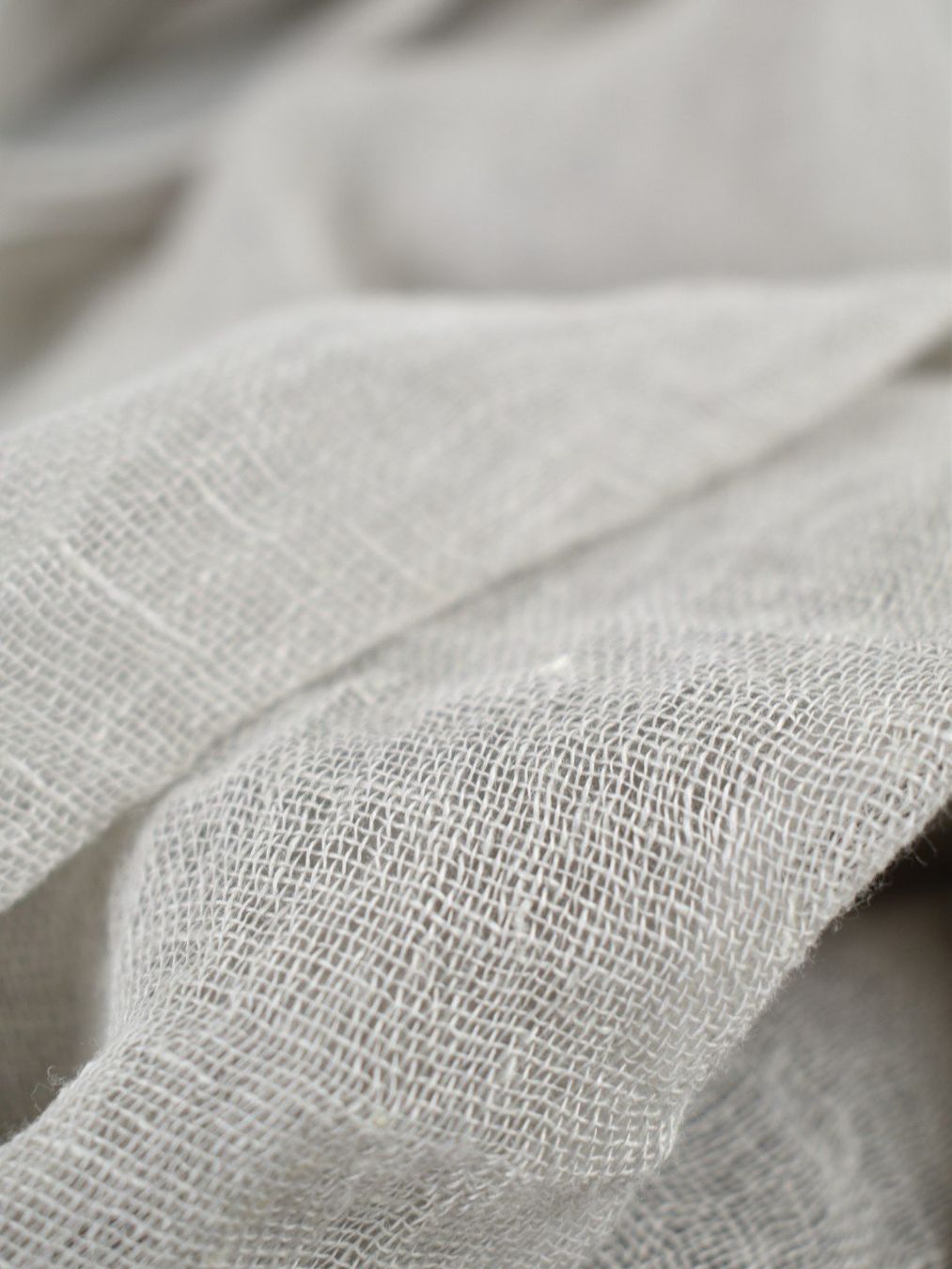 Massimo Dutti Foulards, Tücher & Schals: Massimo Dutti Schal, hellgrau, Leinen – Gebraucht aus Nürensdorf von 2ND_STORY 1
