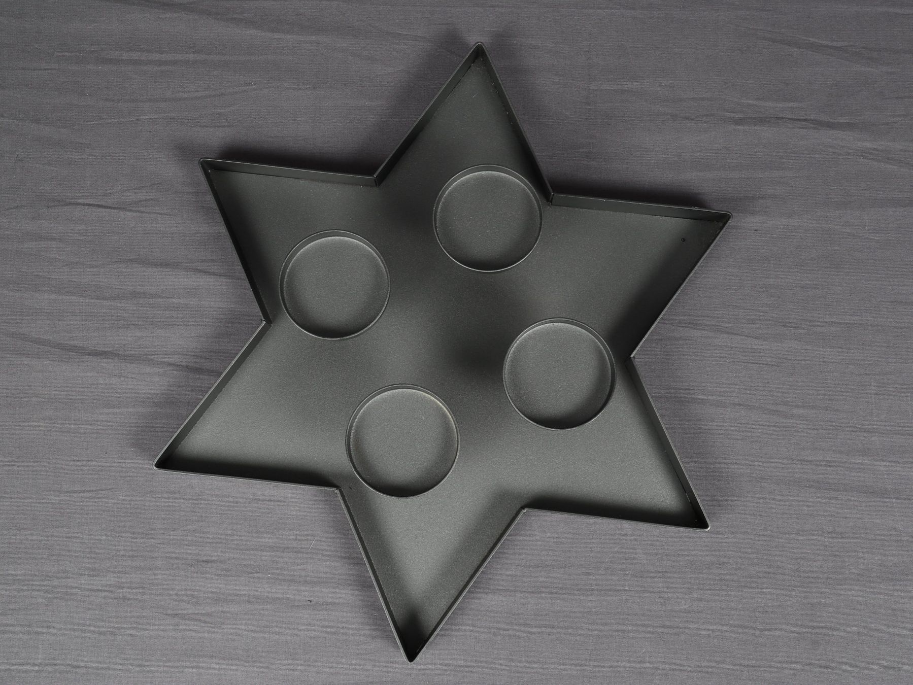 Tutte le decorazioni: DEKOSCHALE in Sternform mit Kerzengläser – Usato da Steinen venduto da Restwert_Steinen 6