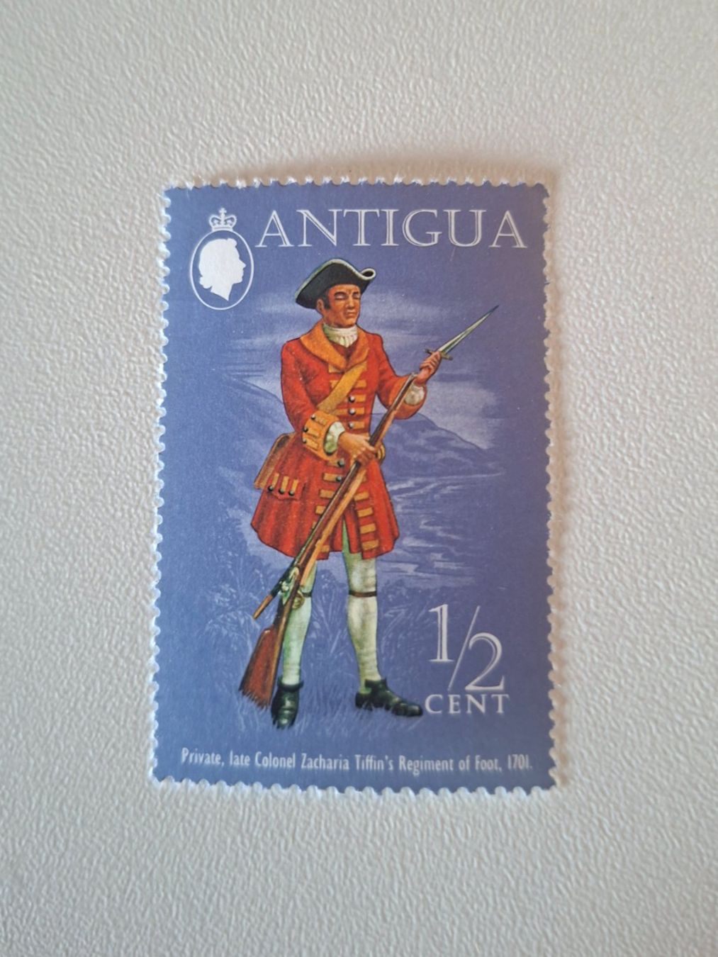 Tutti i francobolli: Antigua Briefmarke, Soldat, 1/2 Cent – Usato da Erlinsbach venduto da pfunky