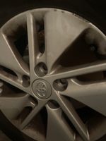 4 pneus Uniroyal 195/65 R 15 H sur jantes alu Toyota