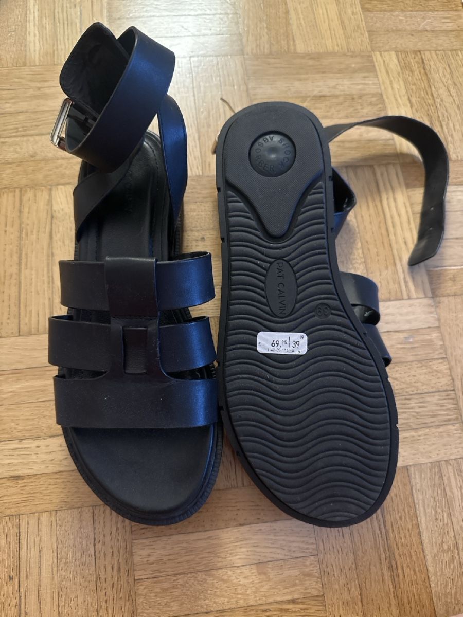 Damenschuhe: Sommersandalen – Neu (gemäss Beschreibung) aus Wetzikon von SuzyQ. 2