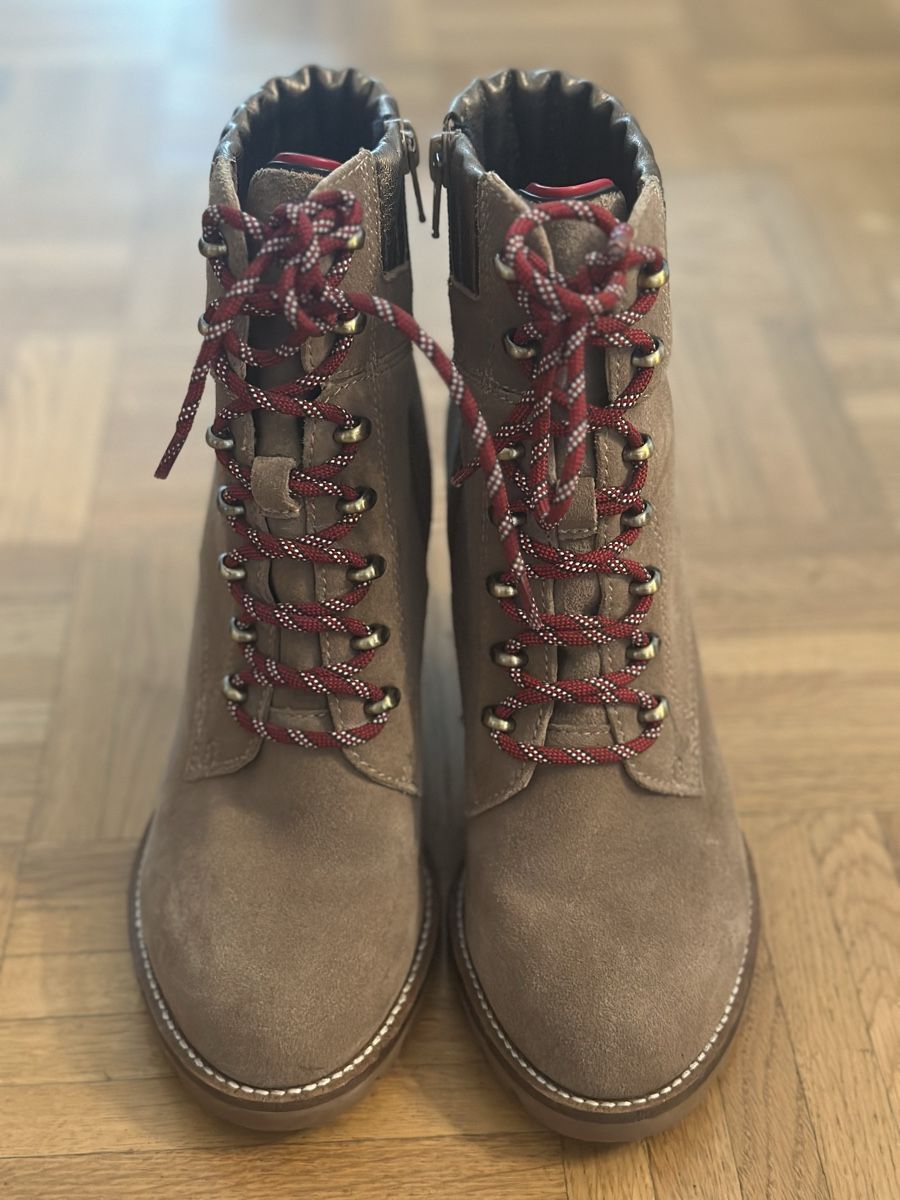Tommy Hilfiger Scarpe da donna: Stiefelette von Tommy Hilfiger – Usato da Bern venduto da ambeck 1