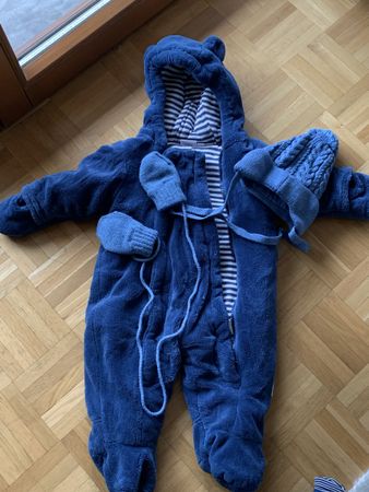 Bornino Baby Winter suit with accessories.