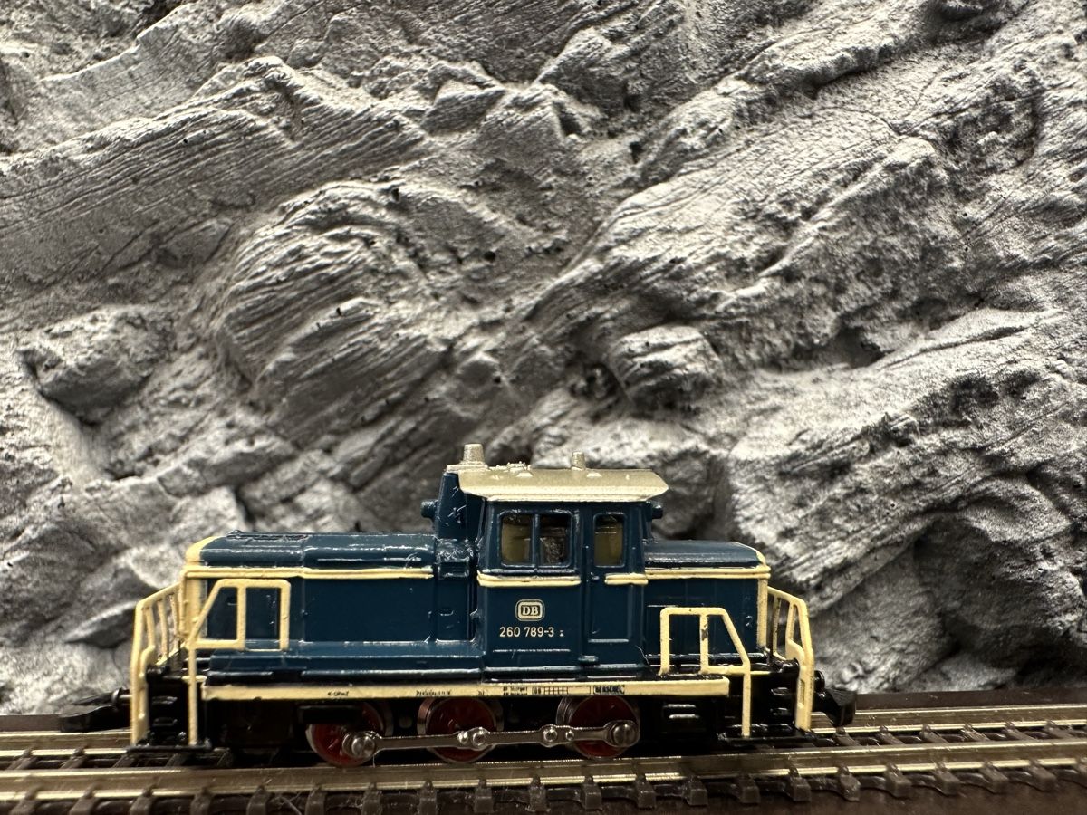 Märklin Modellini di ferrovie: Märklin 8804 DB BR 260 DEFEKT – Difettoso da Lupsingen venduto da New-Haven 1