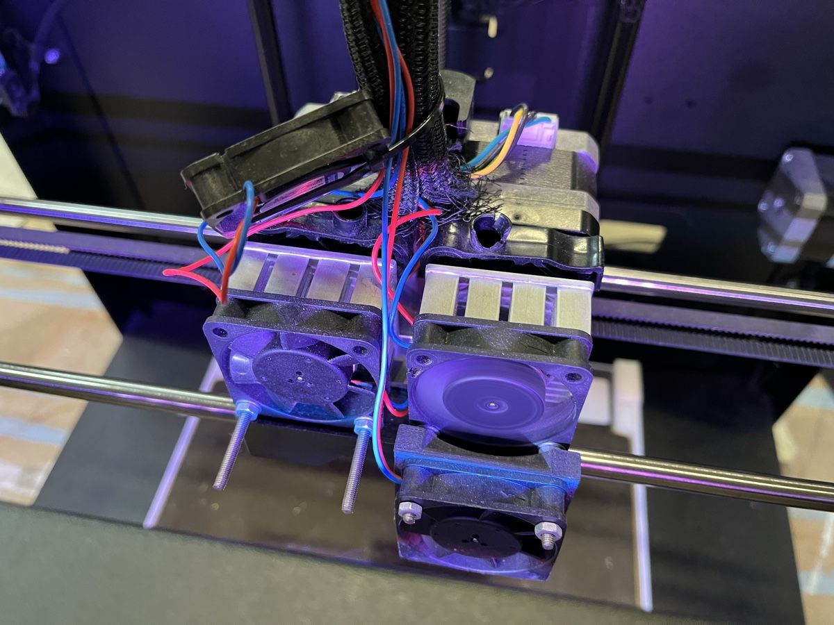 MakerBot Stampanti 3D: MakerBot – Difettoso da Oberwil b. Büren venduto da housihammer 2