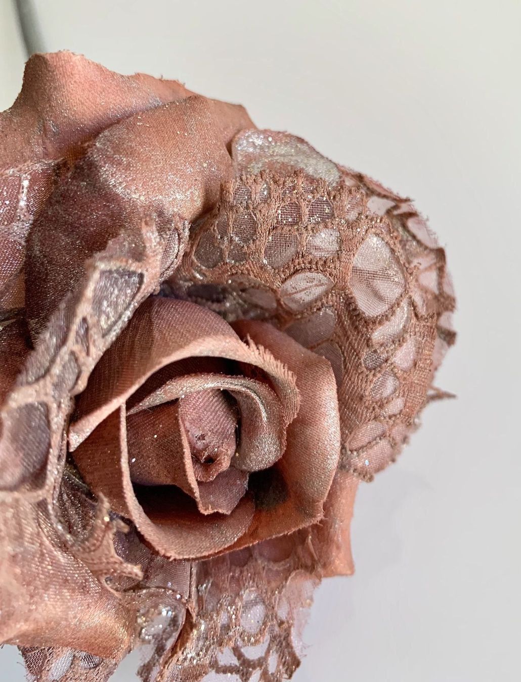 Alle Dekorationen: Dekorative Deko-Rose aus Stoff – Gebraucht aus Bern von Fraeuleinhonig 4