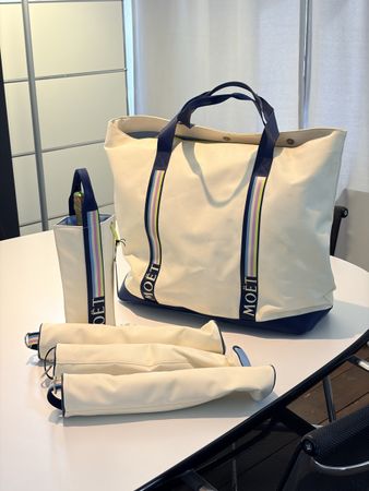 Moët & Chandon Boot- & Strandtasche Set | 9 Champagnergläser