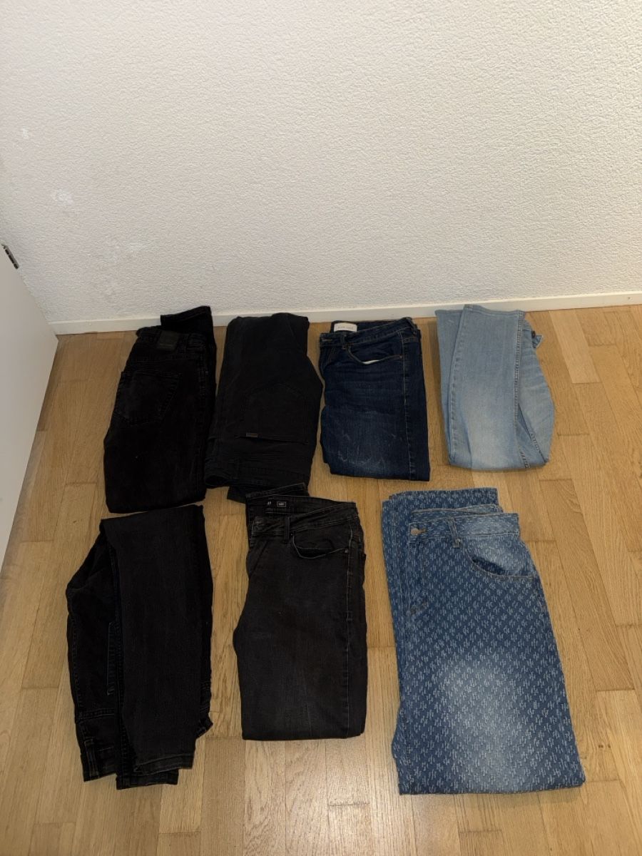 Ensembles coordonnés: Jeans Box 7 Paare  – D'occasion à Grenchen par Leonardo29
