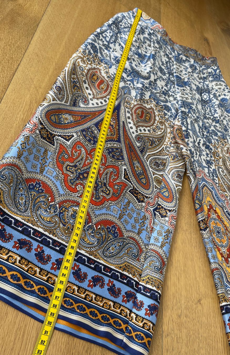Hosen: Elegante Dreiviertel-Sommerhose glänzend – Gebraucht aus Grenchen von M_ina 1