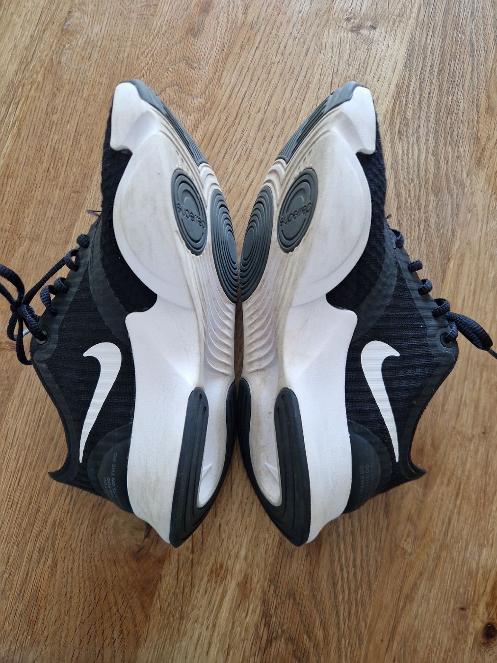 Nike Scarpe da uomo: Nike SuperRep Go Trainingsschuhe, Gr. 37.5 – Usato da Gwatt (Thun) venduto da Letzte-Chance-III 8