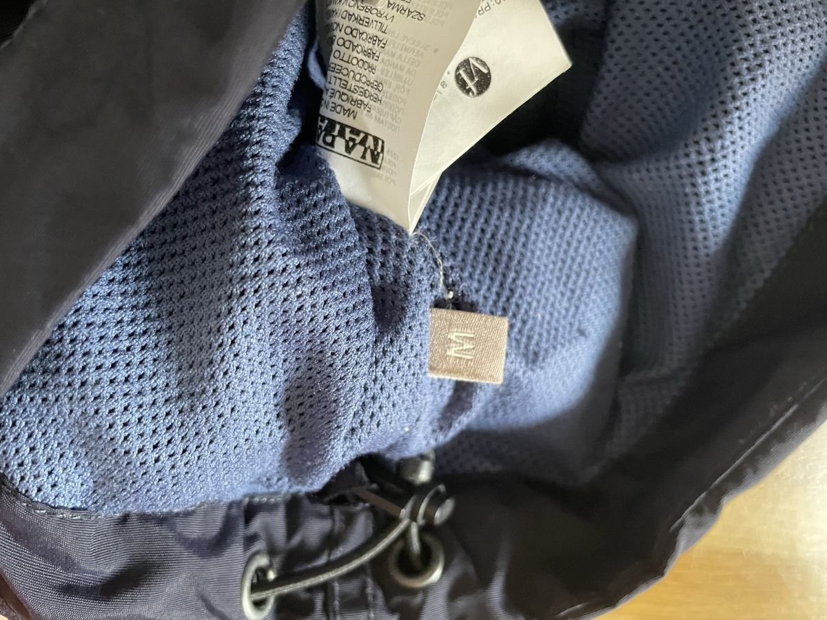 Giacche: Napapijri Jacke dunkelblau – Usato da Basel venduto da Magimagsen 3