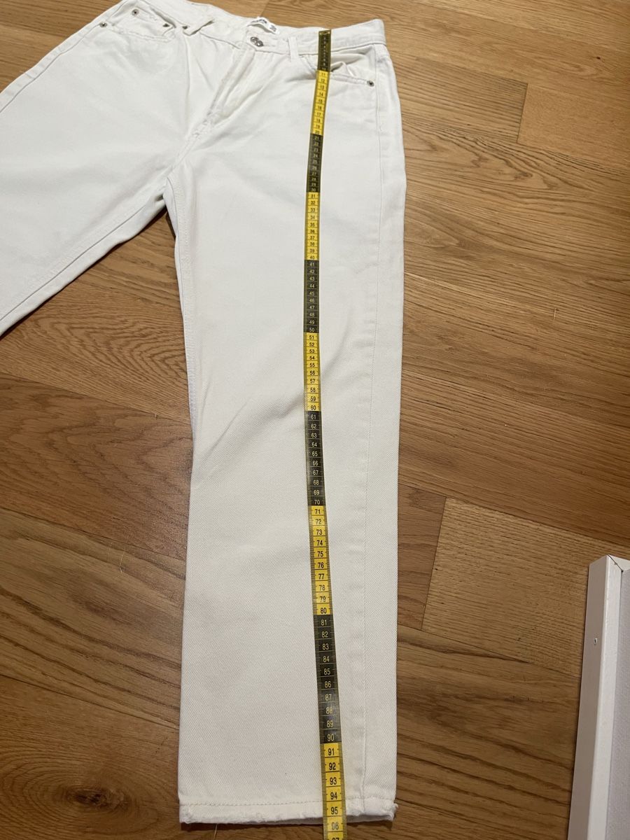 Pull&Bear Jeans: Pull&Bear Jeans, Mom Jeans helles Beige – Usato da Bremgarten AG venduto da arl_8nbf 2