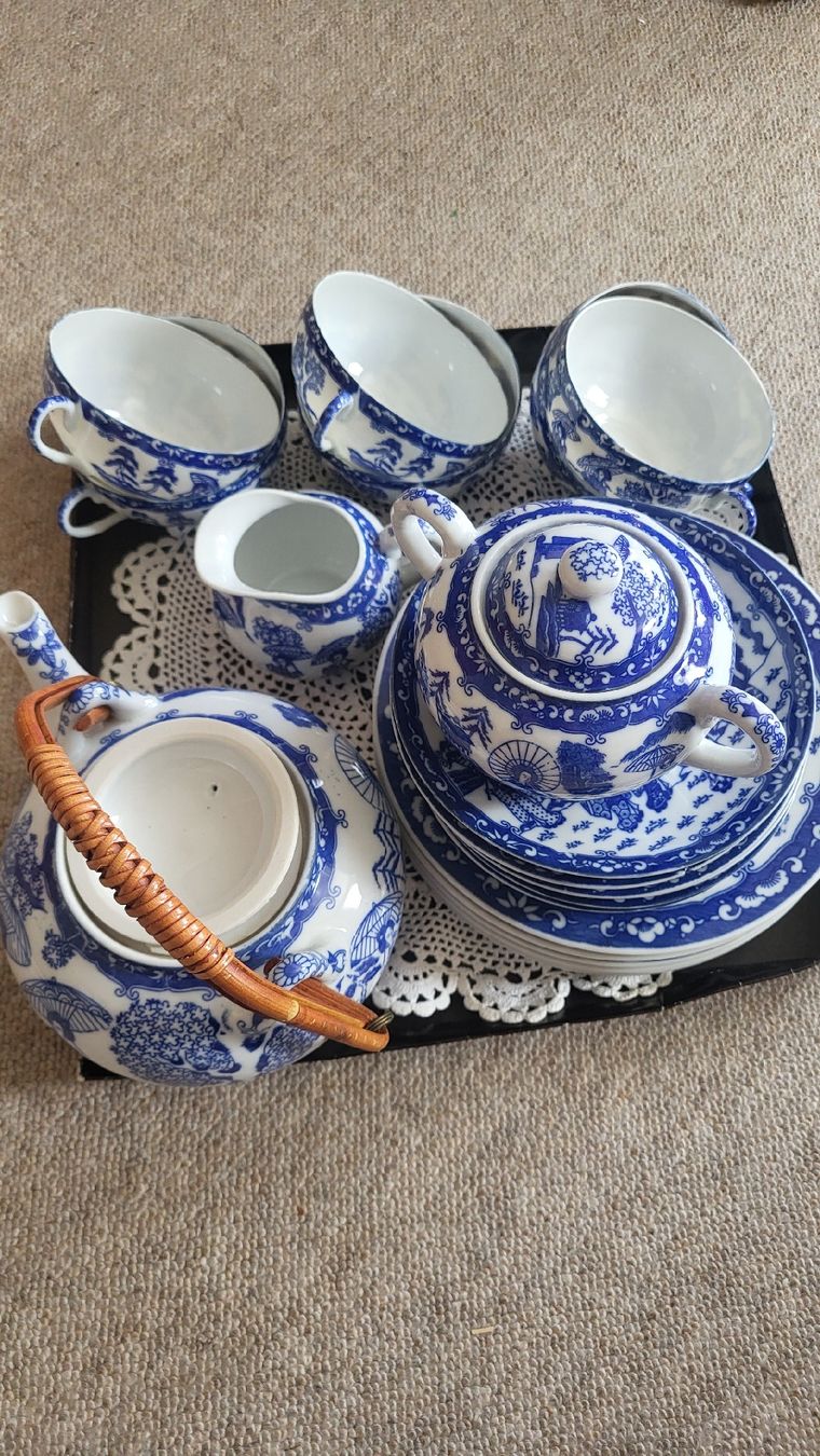 Set di piatti: chinesisches Teeset – Nuovo (secondo la descrizione) da Appenzell Steinegg venduto da albert89