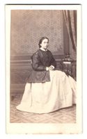 Fotografie M. Vollennuider, Bern, Sitzen