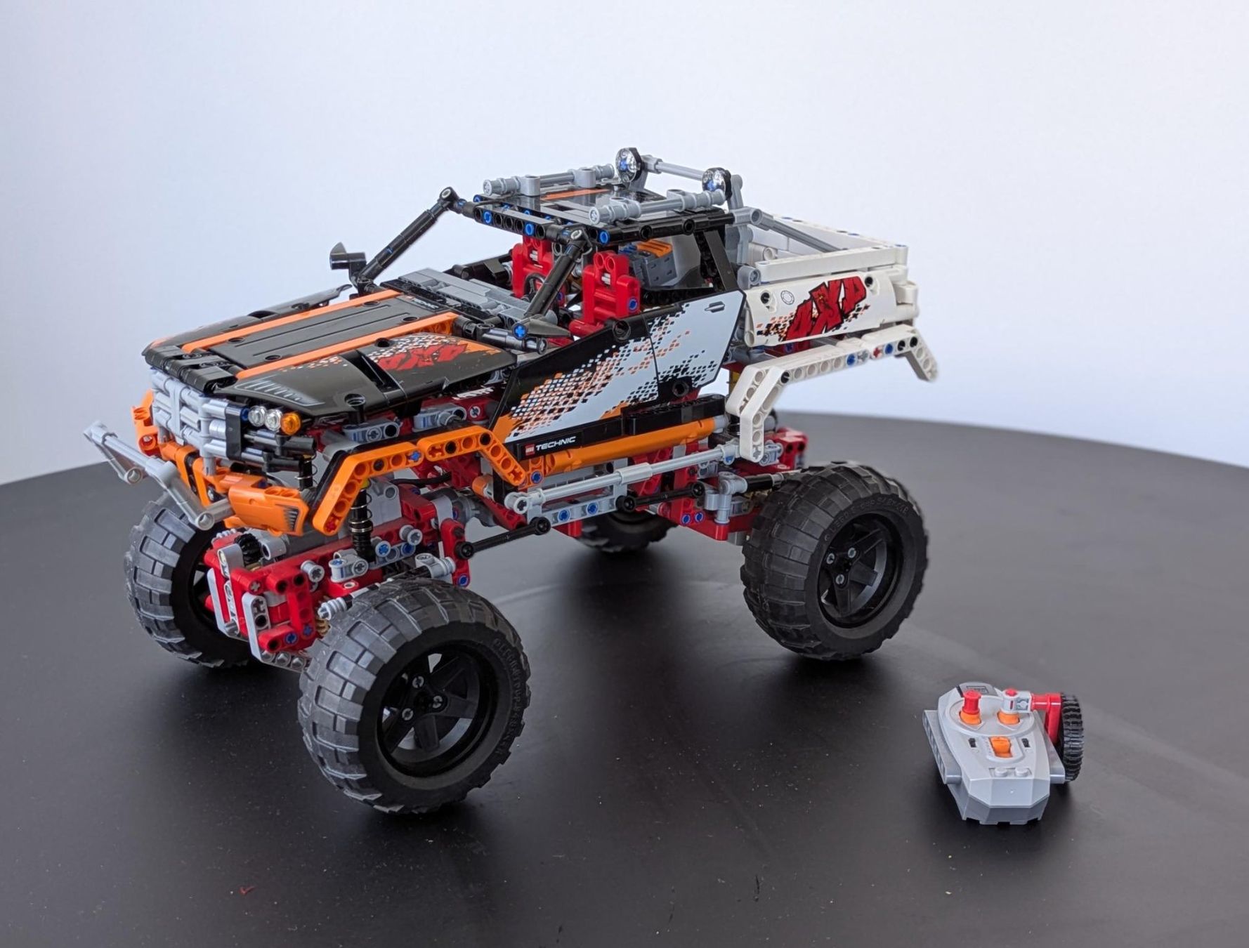 Technics Kit di costruzioni: LEGO TECHNIC 9398 - 4x4 Crawler (2012) – Usato da lausanne venduto da searno 2