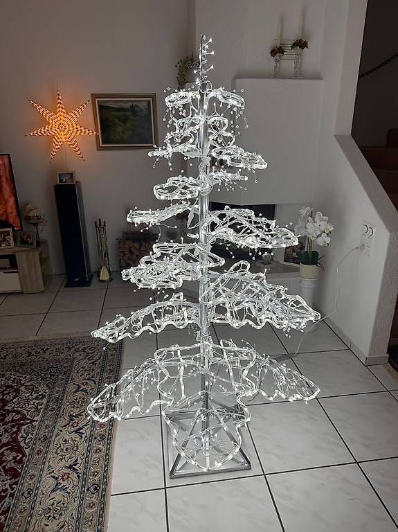 Toutes les décorations: Designer Weihnachtsbaum – D'occasion à Othmarsingen par hbenz57 1