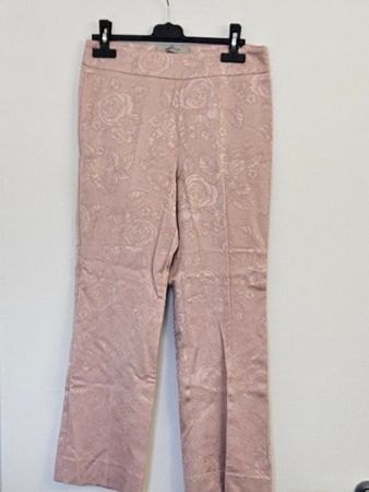 Marella Damenhose, Gr. 36, zartrosa mit Rosenmuster, Top!