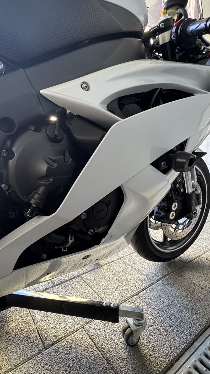 Yamaha Strada: Yamaha YZF-R6 (35kw) – Usato da Röthenbach Hbsee venduto da M1ke 8