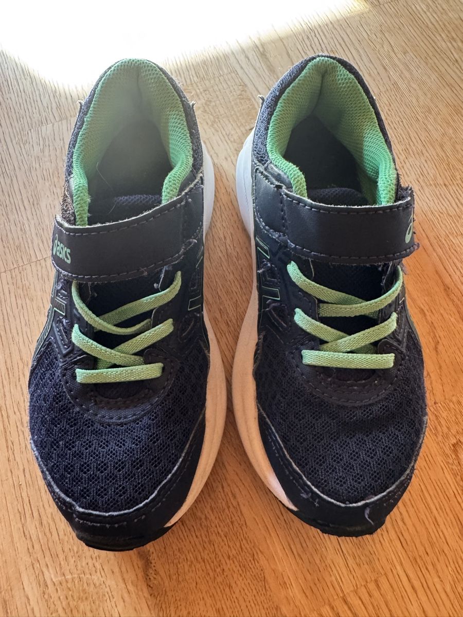 Asics Schuhe für Jungen: ASICS Sneakers – Gebraucht aus Oeschseite von -Luxury-On-Line- 3