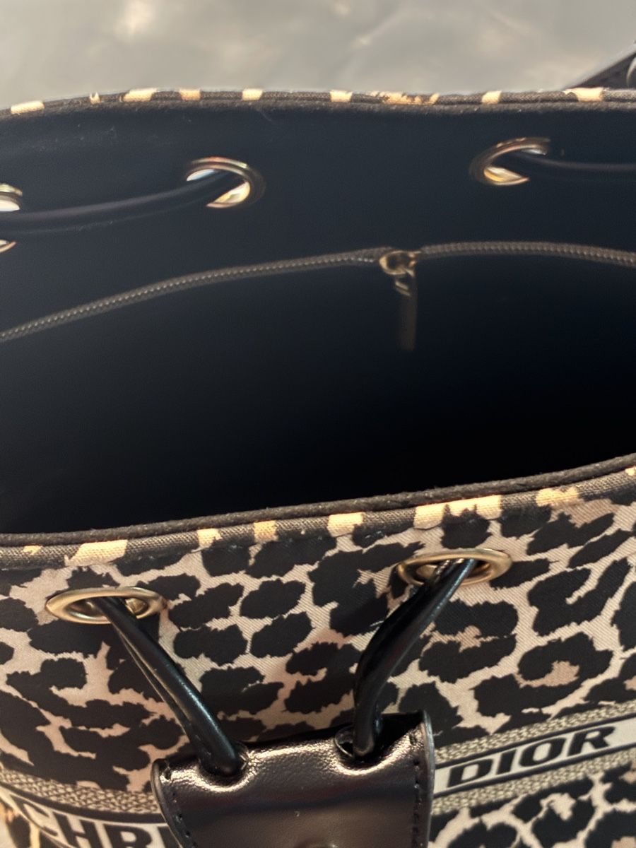 Dior Taschen: Dior Beauty Minibag Crossbody oder als Handbag - neu! – Neu und originalverpackt aus Niederglatt ZH von karinso 4