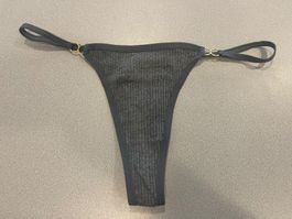 Neuer String Tanga, Grösse L