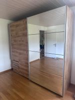 Schwebetürenschrank