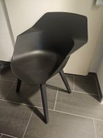 Stuhl Schalenstuhl Design schwarz Kunststoff guter Zustand