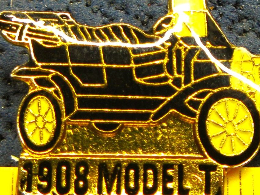 Ford Plaketten & Abzeichen: FORD MODELL T 1908 OLDTIMER AUTO PIN GLASIERT VINTAGE – Gebraucht aus Ettingen von Hausi4711 1