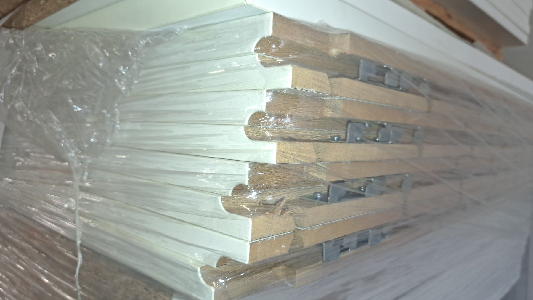 Articoli in legno: 1 Posten weisse Tablare – Usato da Diessenhofen venduto da Osio 5
