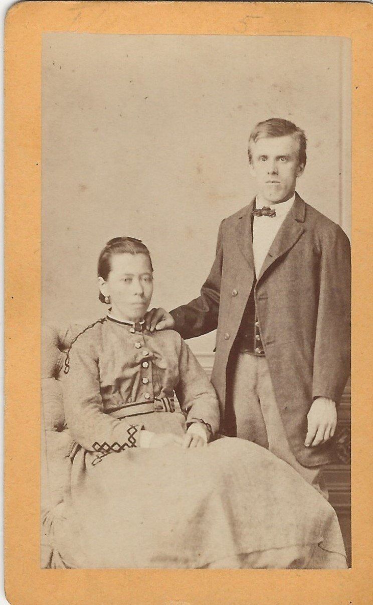 Cartoline postali: CDV Grob,Wattwil,Ehepaar,Mode – Usato da Frauenfeld venduto da Merk52