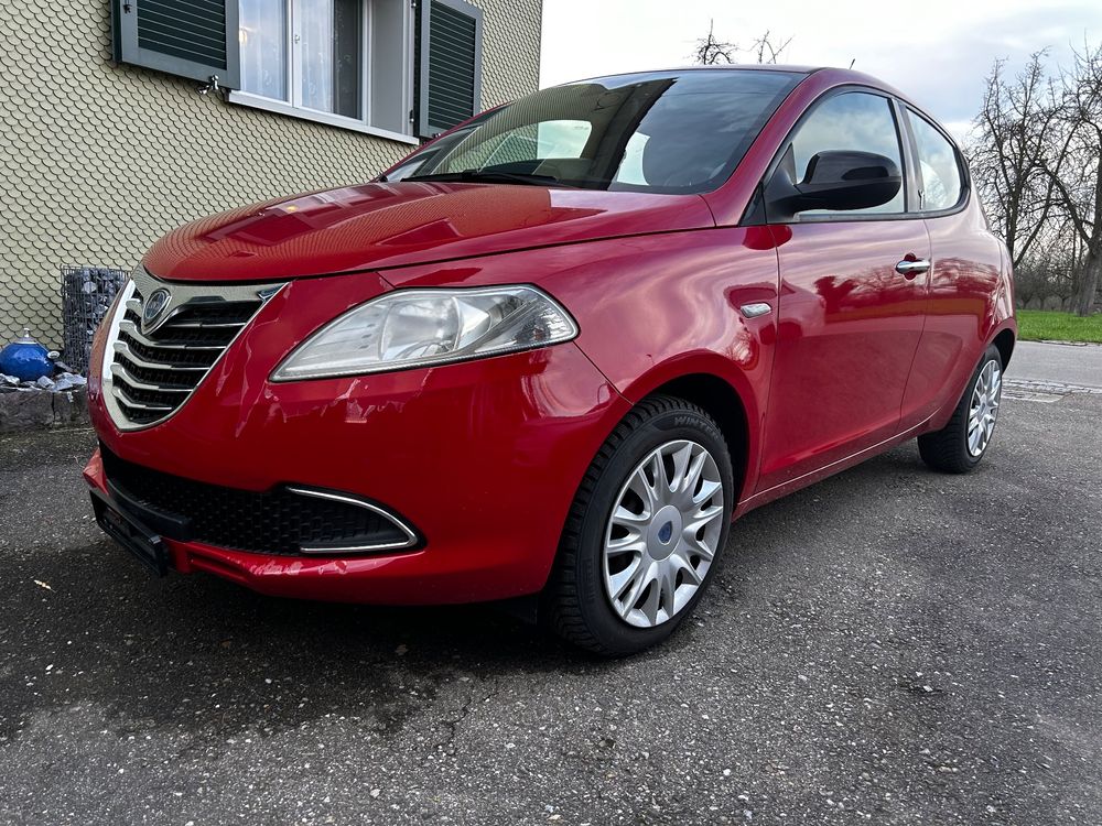 Lancia Ypsilon mit sehr wenig Km