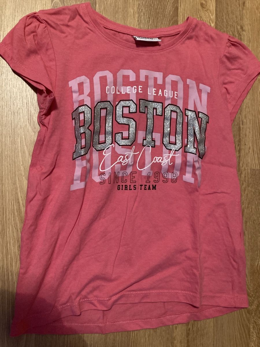 Camicette, T-shirt & Top: Boston Mädchenshirt Gr. 128 – Usato da Emmenbrücke venduto da JJ_89