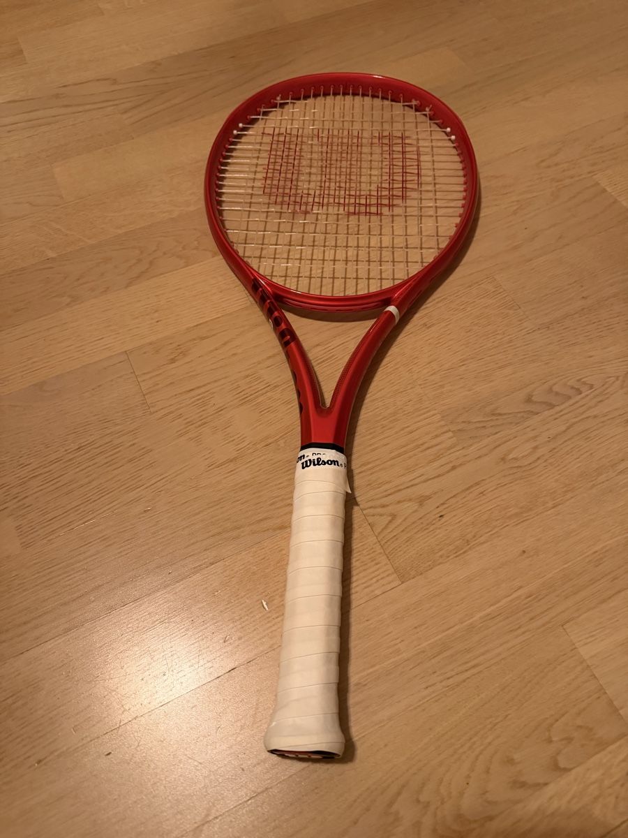 Wilson Racchette: 1 Wilson Defyer 100 cordée  – Nuovo (secondo la descrizione) da Gland venduto da Freeload