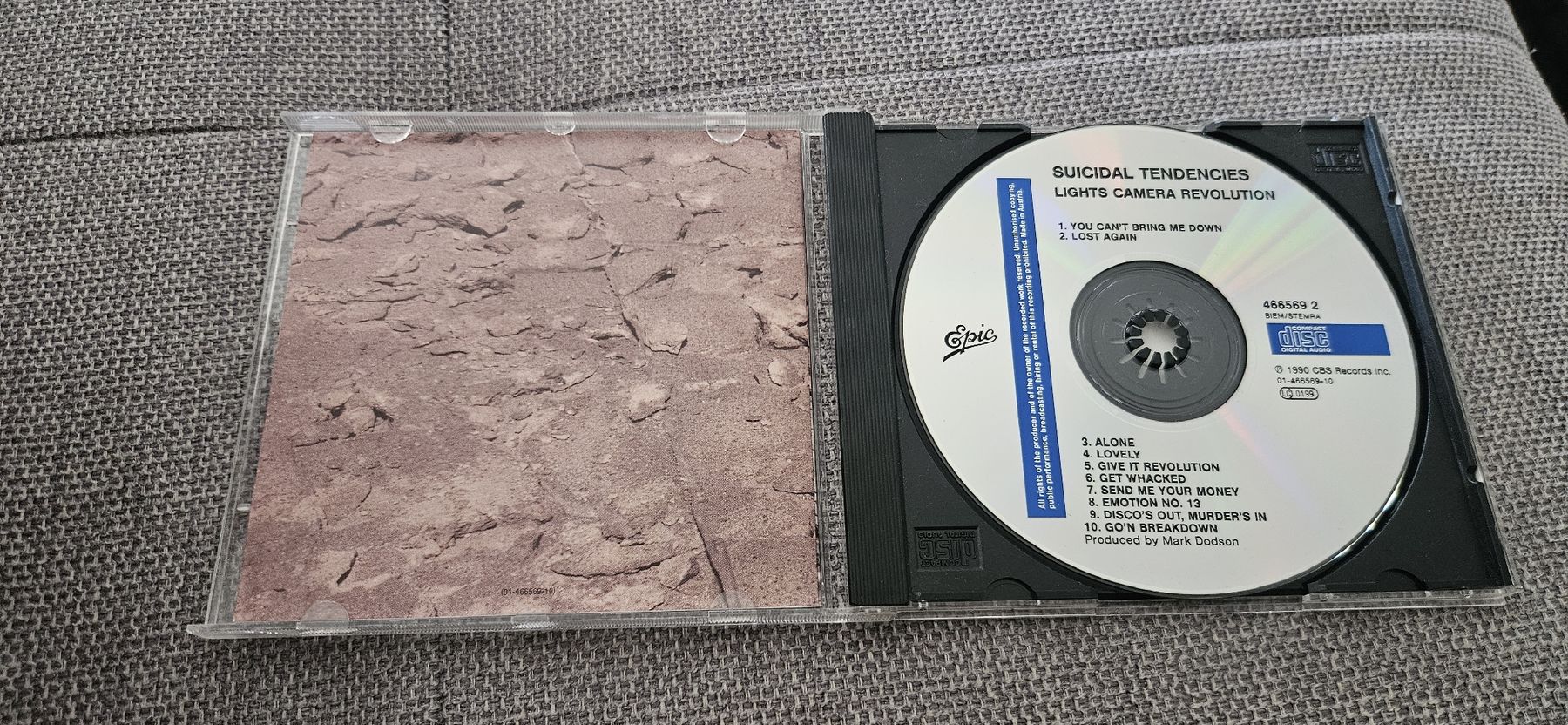 CDs: Suicidal Tendencies - Lights Camera Revolution – Gebraucht aus Bretigny-Morrens von Sachkiller 2
