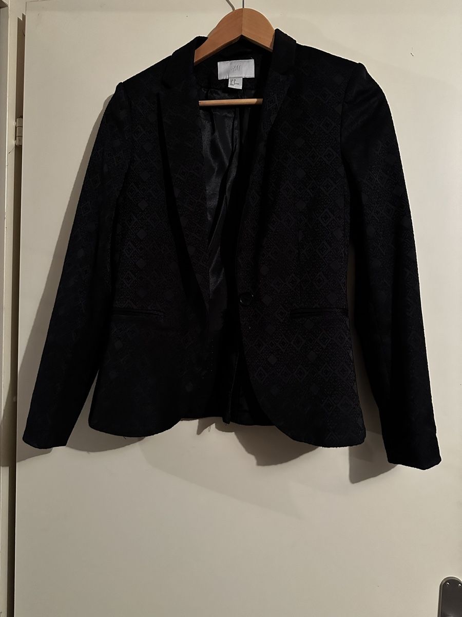 H&M Giacche: Blazer H&M Grösse 36 schwarz – Usato da Buchs AG venduto da Dasmusstduhaben