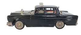 Mercedes Taxi von Ichiko
