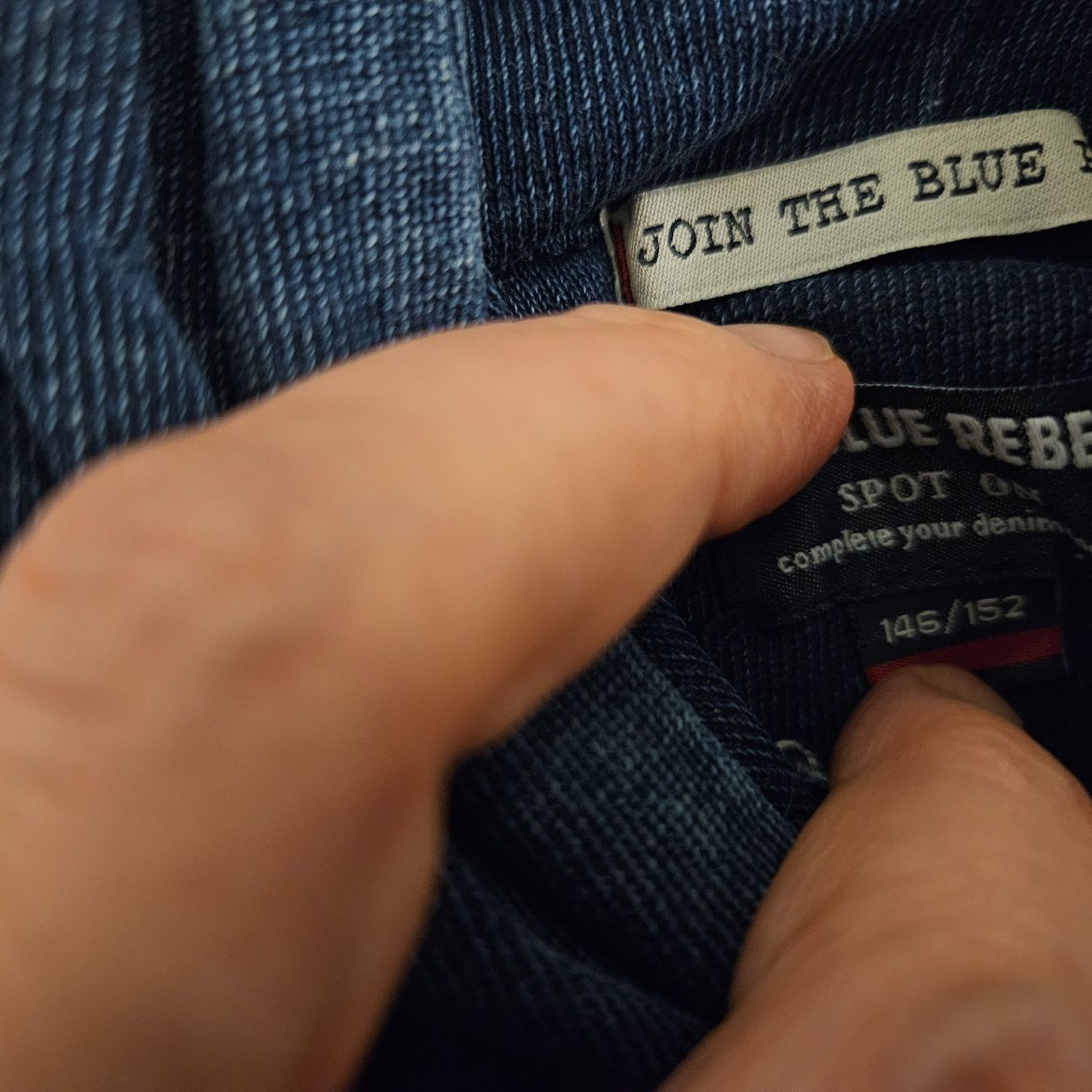 Maglioni & Felpe: Blue Rebel Kapuzenpullover Gr. 146/152 Jeansoptik – Usato da Embrach venduto da Lilly2021 2