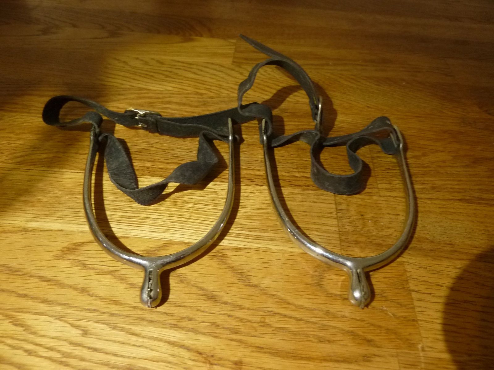 Selle & Accessori: Reitstiefel Sporen mit Lederbänder – Usato da Hochfelden venduto da swissice 3